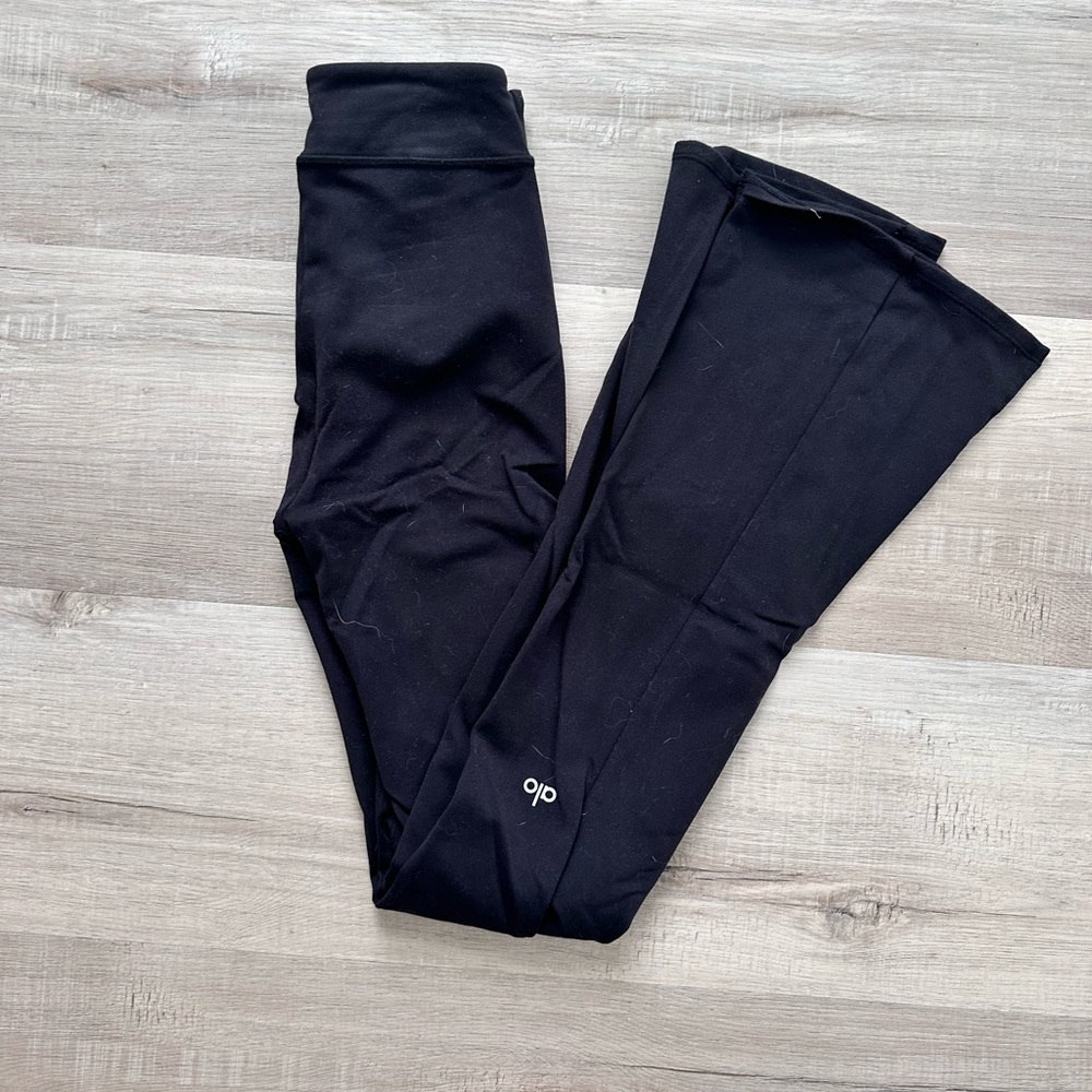 alo flutter high waist leggings